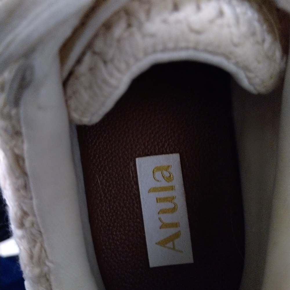 Shoes - Picture 8 of 8